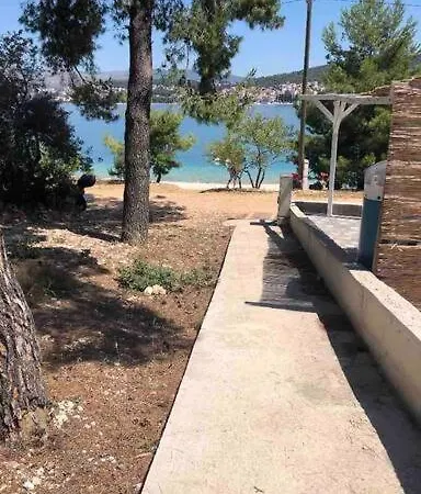 شقة Seaesta Holidays 2 تروغير